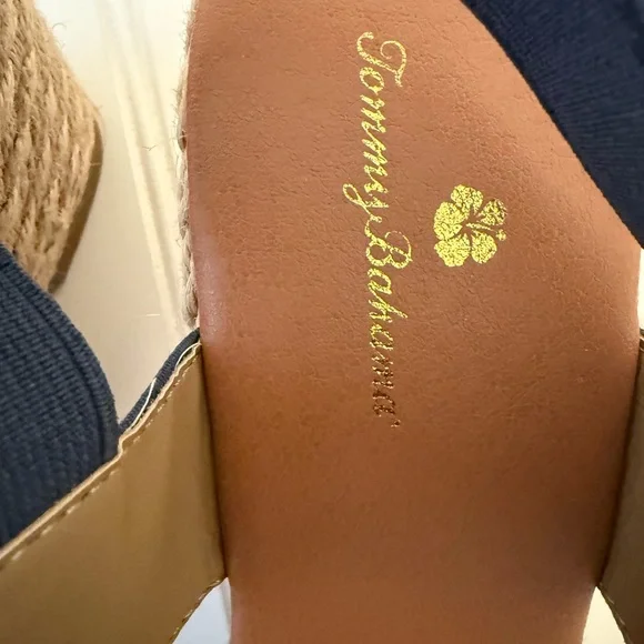 Tommy Bahama Women's Navy Sandals - Picture 2 of 6